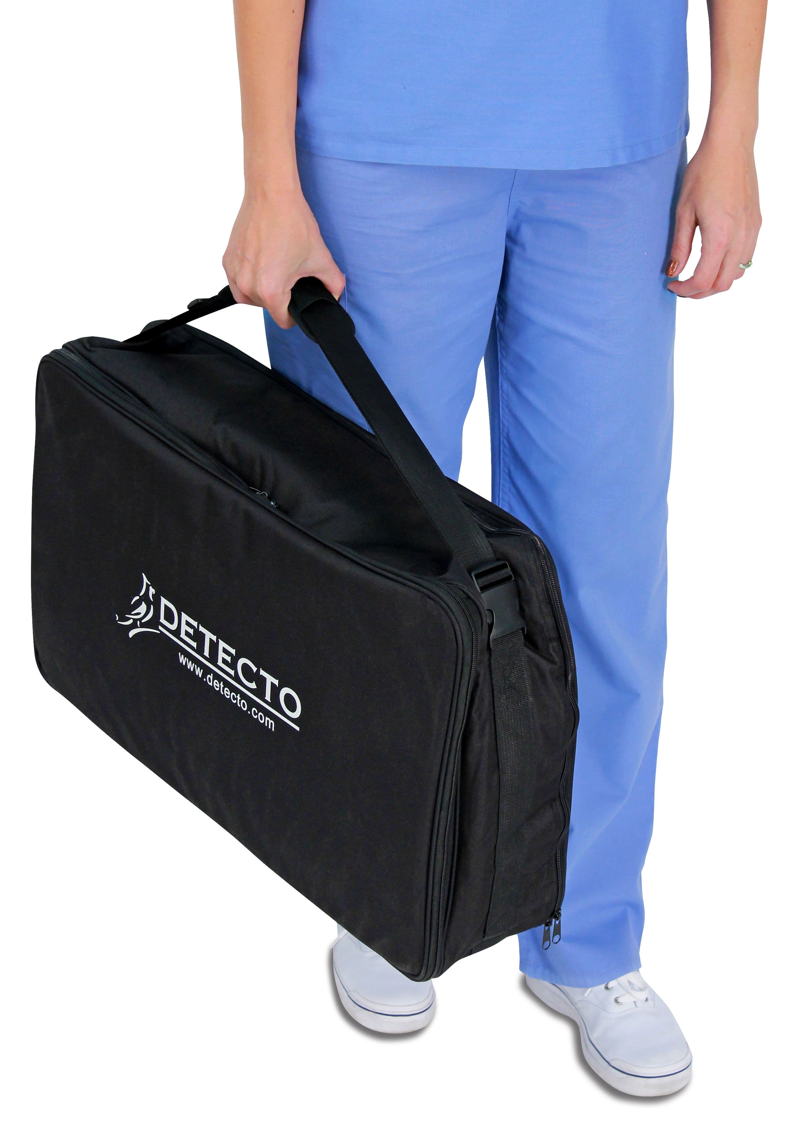 PHR-CASE_Carrying.jpg