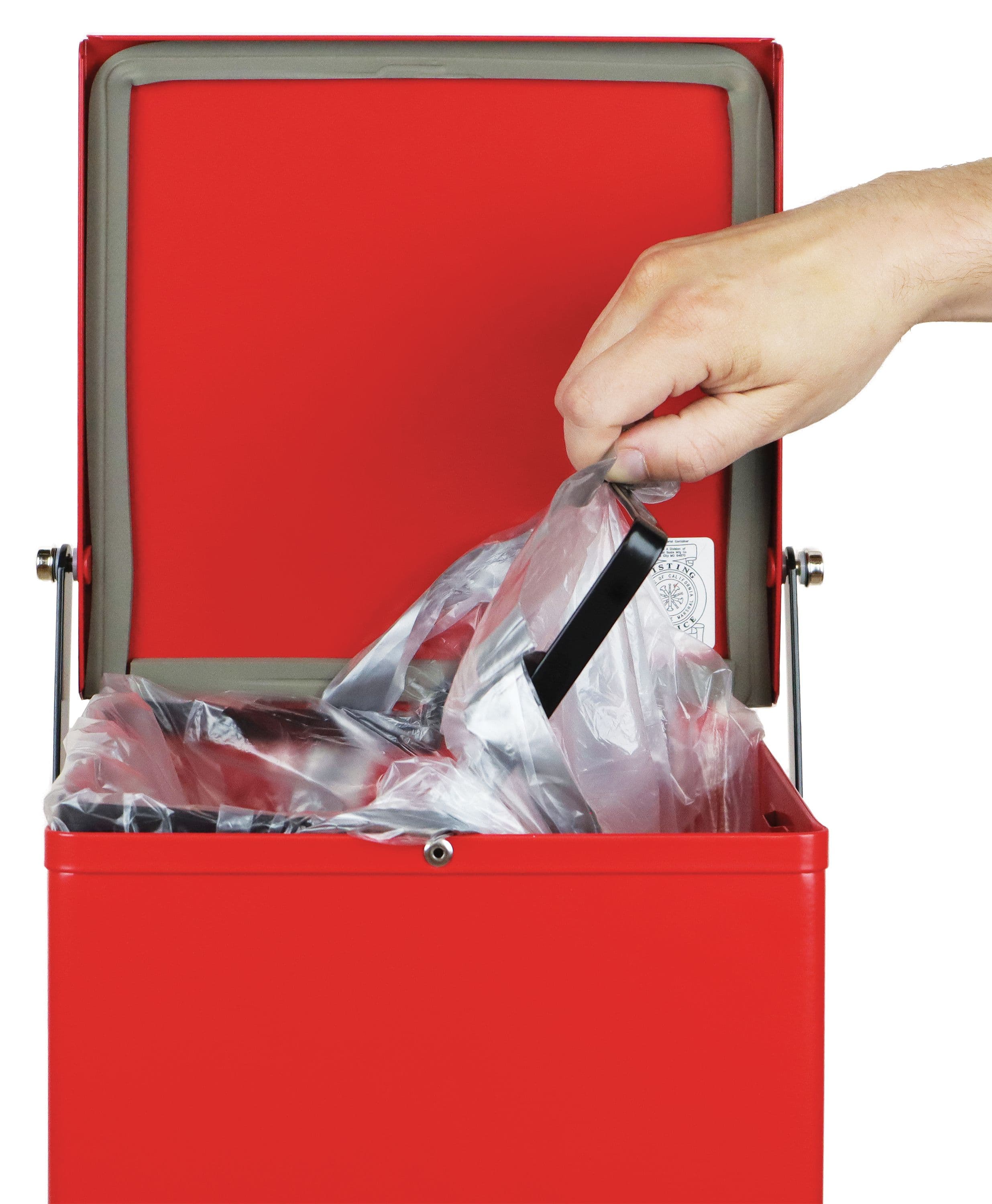Step-on_Can_-_Replacing_Trash_Bag.jpg